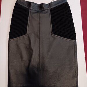 Centre Ville Paris Genuine Leather pencil skirt - sz 2